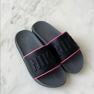 NIKE FLIPFLOPS US8